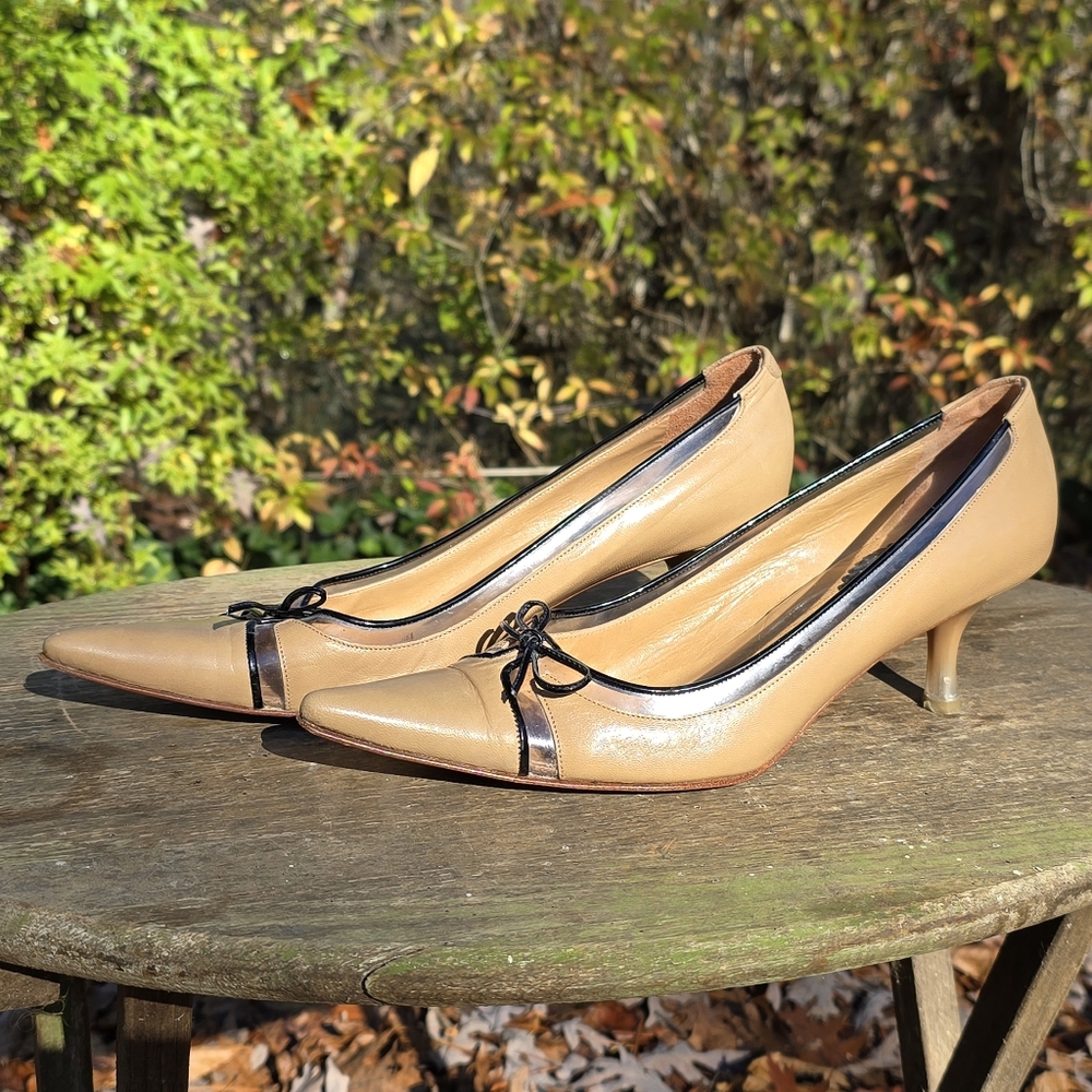 Via Spiga Tan and Black Heels